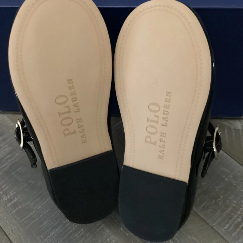 POLO RALPH LAUREN Toddler Girls Kinslee Leather Flats, size 5